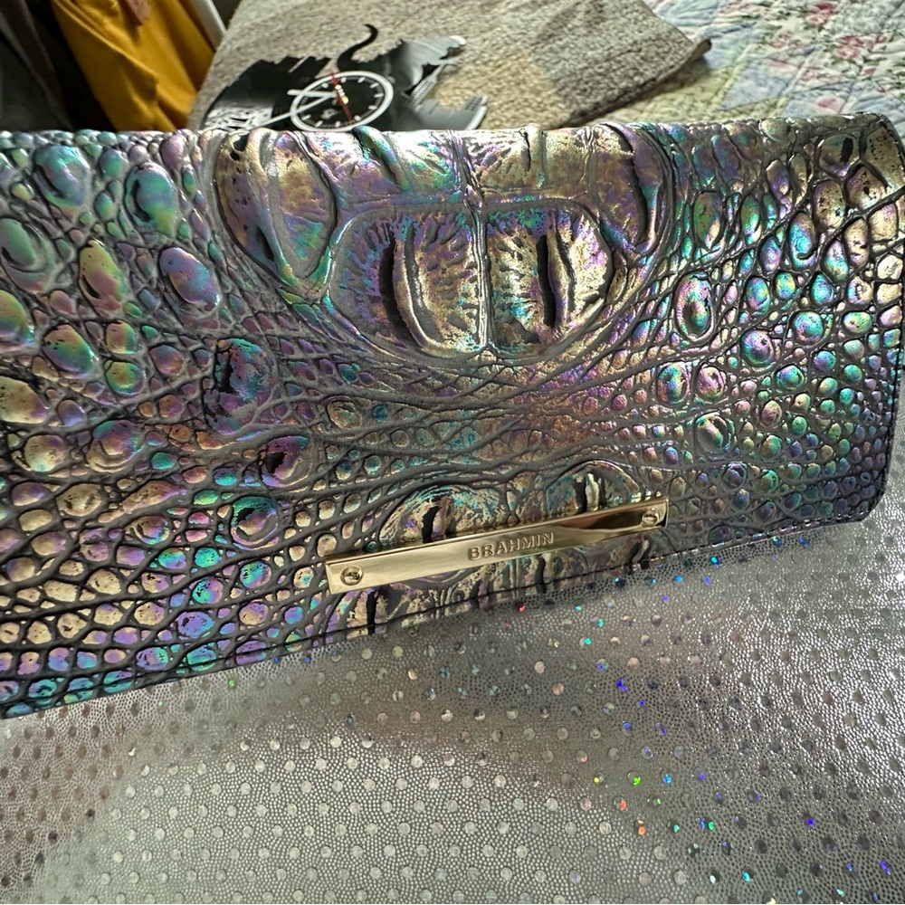 Brahmin Mother of Pearl Ady Wallet-BNWT